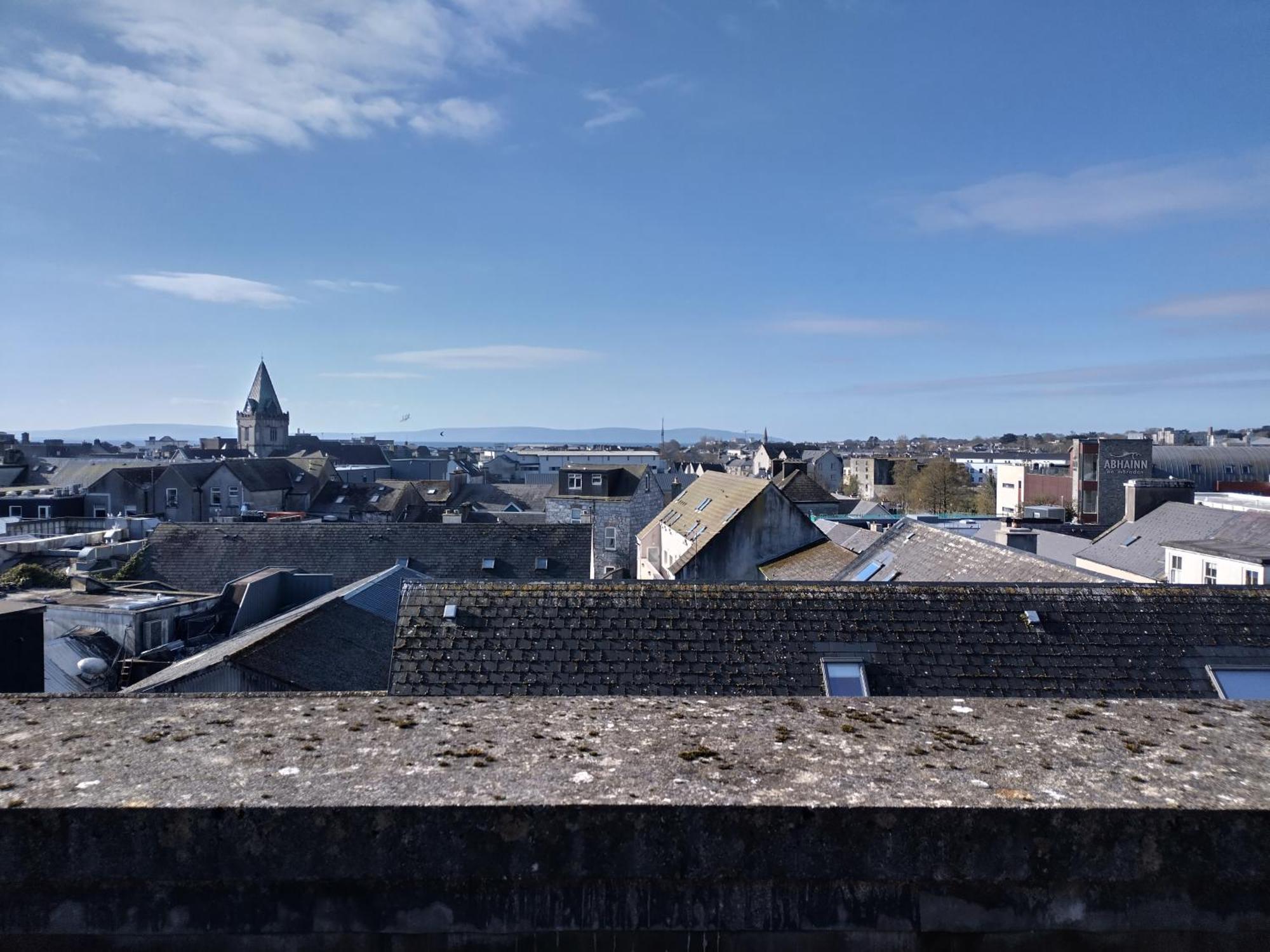 Heart Of City Centre Stunning View 戈尔韦 外观 照片